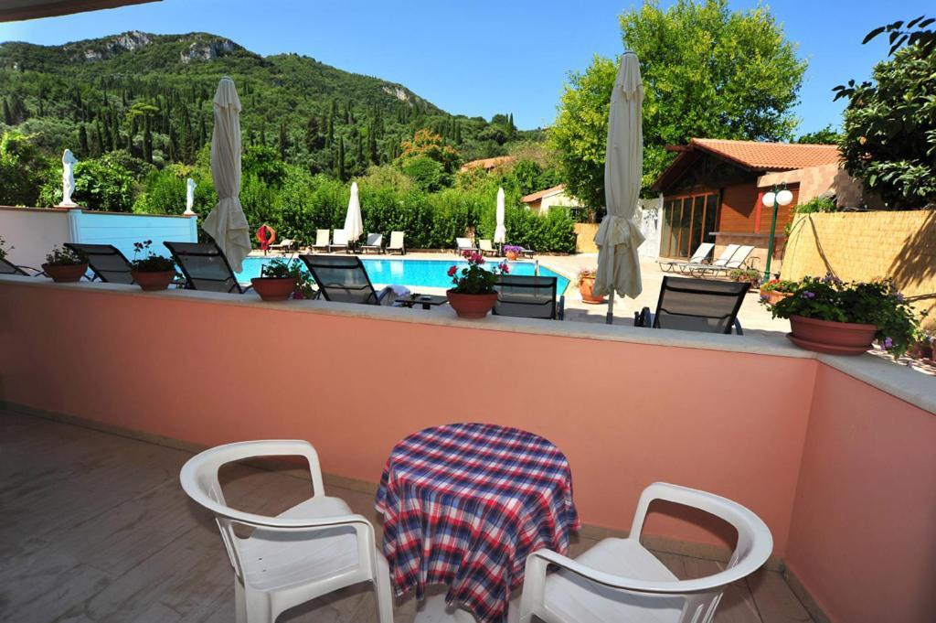 Apartments Corfu Sun Pool Side เวนิทเซส ห้อง รูปภาพ